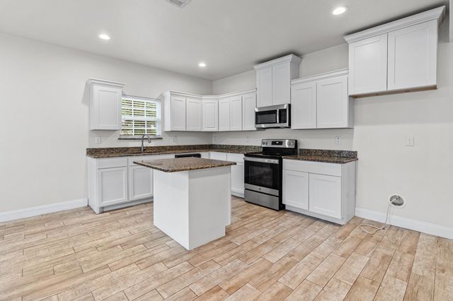 2812 Bourland Street, Greenville, TX 75401