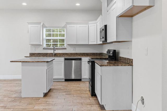 2812 Bourland Street, Greenville, TX 75401
