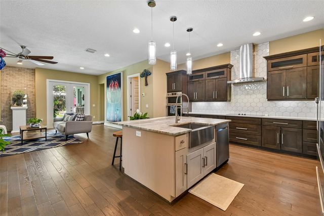 2107 HARGILL DRIVE, Orlando, FL 32806