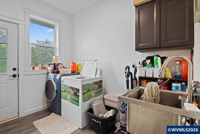3544 Belvedere St NW, Salem, OR 97304