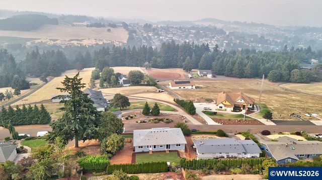 3544 Belvedere St NW, Salem, OR 97304