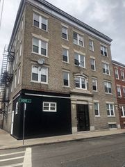142 Gove 3, Boston, MA 02128