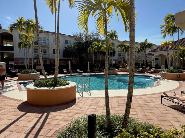 9873 Baywinds Drive 5303, West Palm Beach, FL 33411