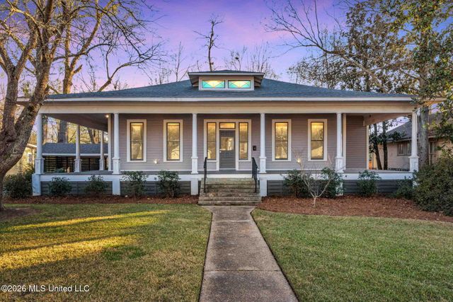 136 W 5th Street, Hattiesburg, MS 39401