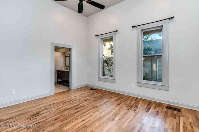 136 W 5th Street, Hattiesburg, MS 39401