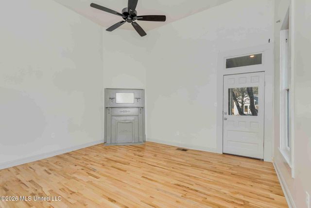 136 W 5th Street, Hattiesburg, MS 39401