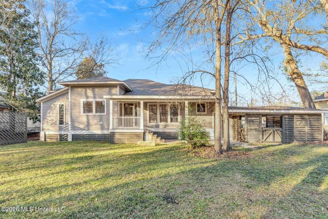 136 W 5th Street, Hattiesburg, MS 39401
