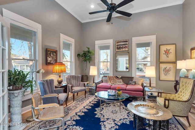 136 W 5th Street, Hattiesburg, MS 39401