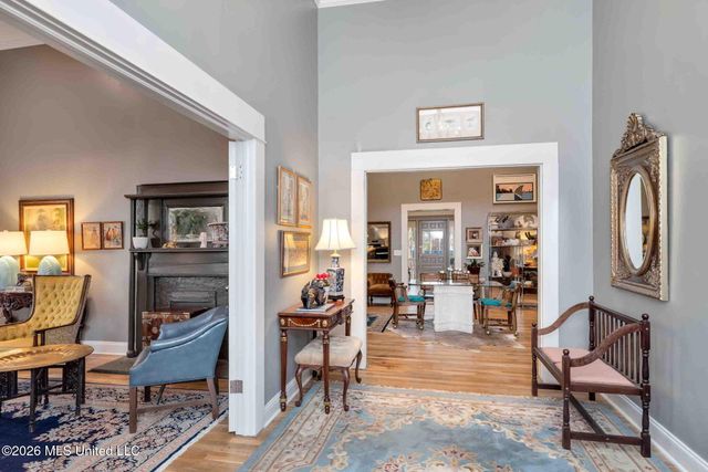 136 W 5th Street, Hattiesburg, MS 39401