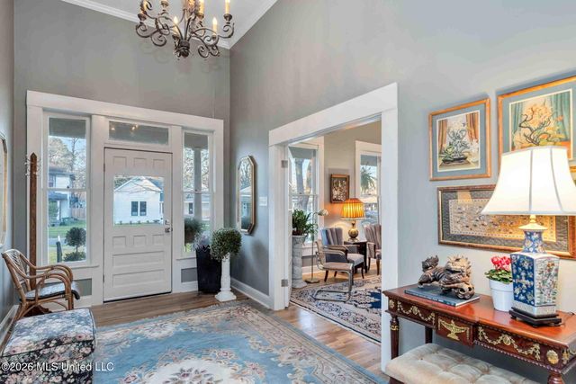 136 W 5th Street, Hattiesburg, MS 39401