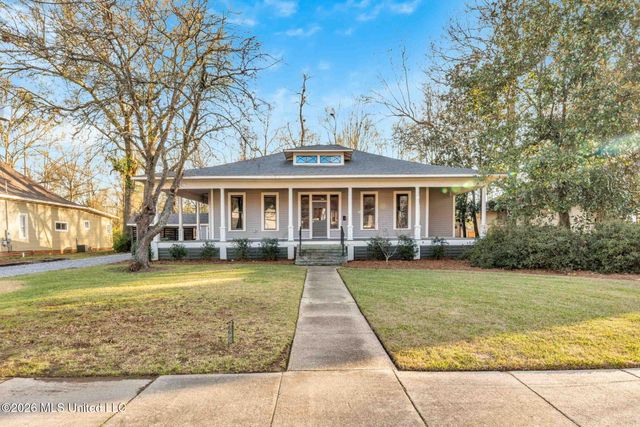 136 W 5th Street, Hattiesburg, MS 39401