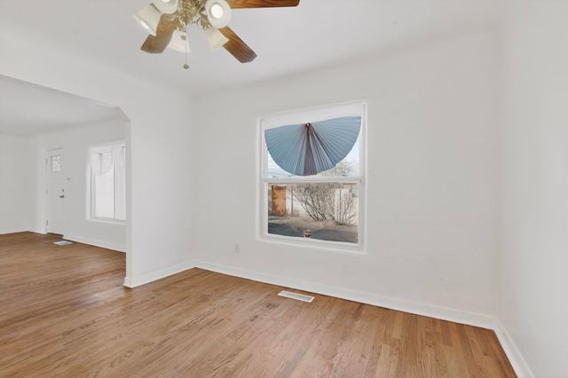 1124 La Poblana Road NW, Albuquerque, NM 87107