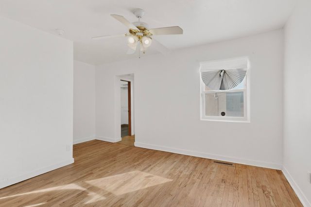 1124 La Poblana Road NW, Albuquerque, NM 87107