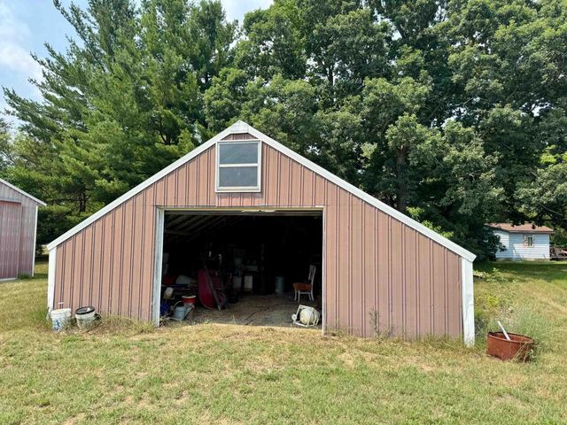 9260 N Elms Road, Clio, MI 48420