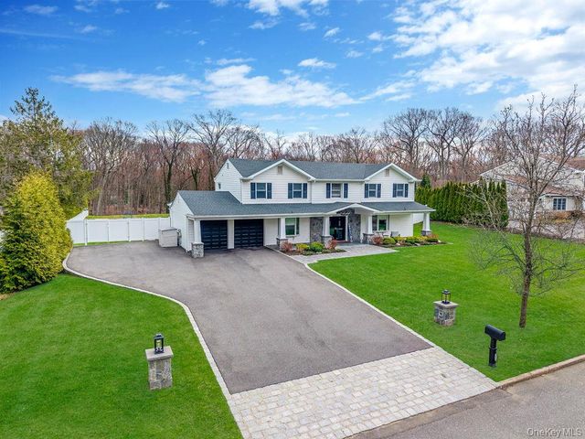 62 Randolph Drive, Dix Hills, NY 11746