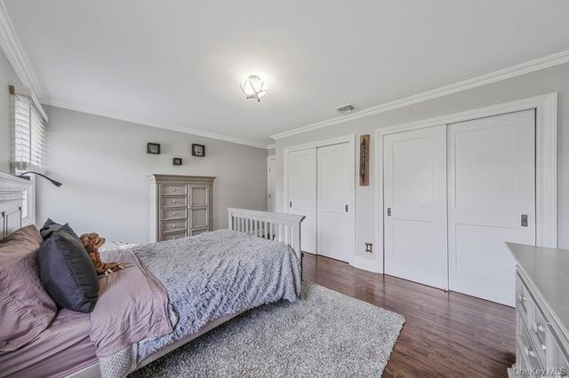 62 Randolph Drive, Dix Hills, NY 11746