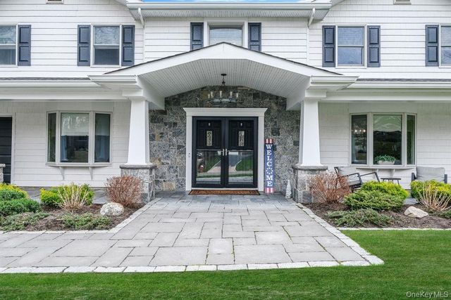 62 Randolph Drive, Dix Hills, NY 11746