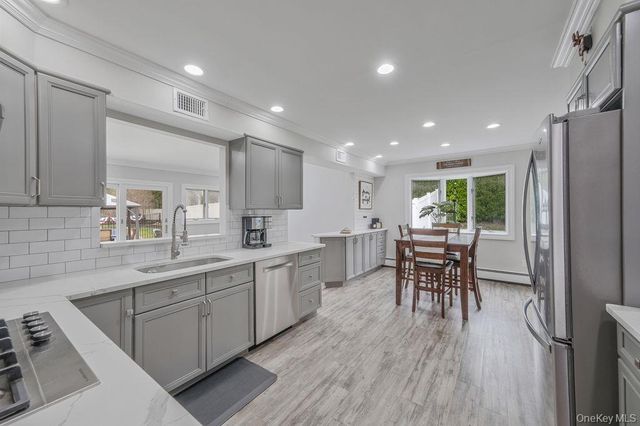 62 Randolph Drive, Dix Hills, NY 11746