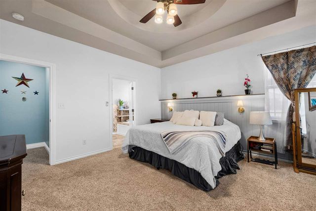 802 Waverly Way, Elgin, OK 73538