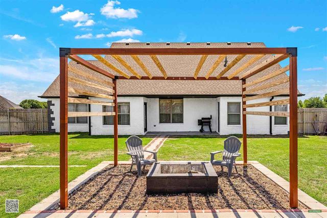 802 Waverly Way, Elgin, OK 73538