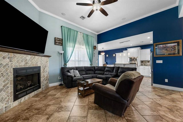 802 Waverly Way, Elgin, OK 73538