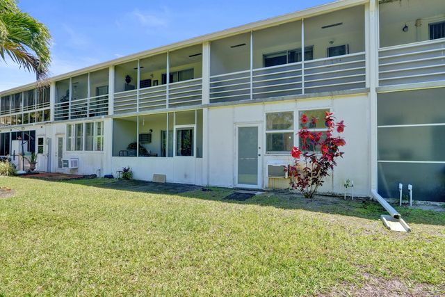 392 Durham Circle M, Deerfield Beach, FL 33442