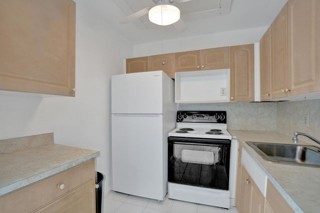 392 Durham Circle M, Deerfield Beach, FL 33442