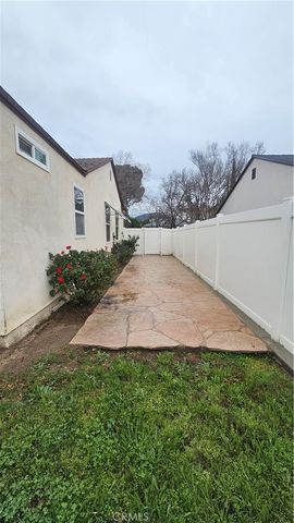 4380 N Mountain View, San Bernardino, CA 92407