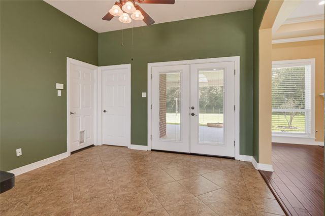 110 Regal Lane, Liberty, TX 77575