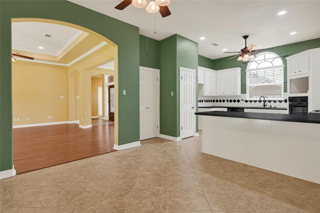 110 Regal Lane, Liberty, TX 77575