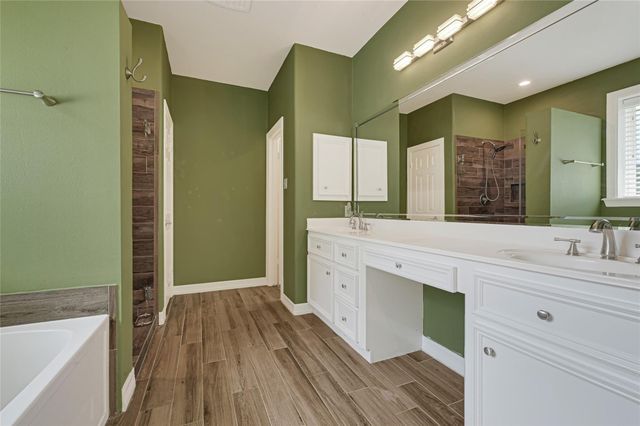 110 Regal Lane, Liberty, TX 77575