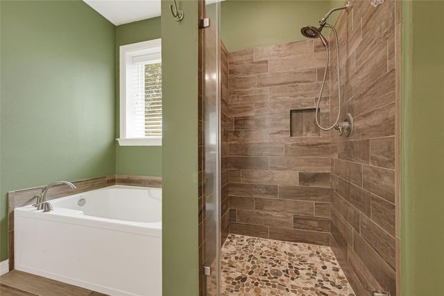 110 Regal Lane, Liberty, TX 77575