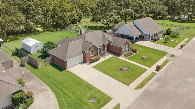 110 Regal Lane, Liberty, TX 77575