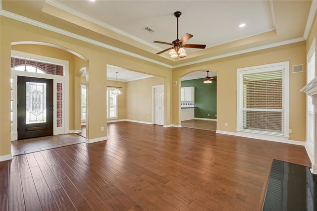 110 Regal Lane, Liberty, TX 77575