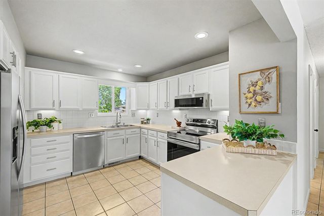 300 45th Avenue, Greeley, CO 80634