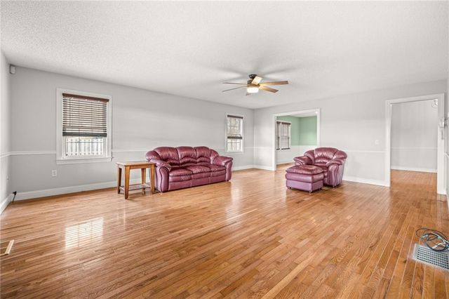 131 Caudell Drive, Lula, GA 30554