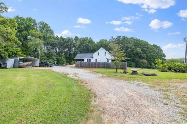 131 Caudell Drive, Lula, GA 30554