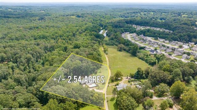 131 Caudell Drive, Lula, GA 30554