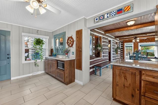 25 Beach Drive, Lake Tapawingo, MO 64015
