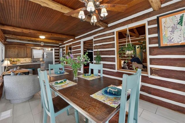 25 Beach Drive, Lake Tapawingo, MO 64015