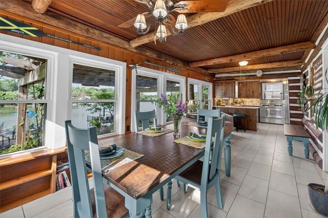 25 Beach Drive, Lake Tapawingo, MO 64015