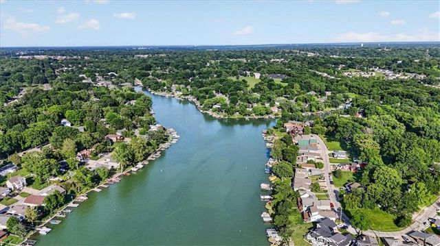 25 Beach Drive, Lake Tapawingo, MO 64015