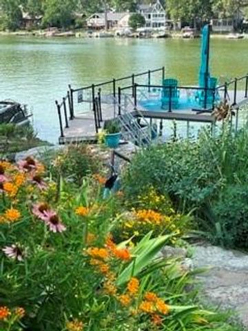 25 Beach Drive, Lake Tapawingo, MO 64015