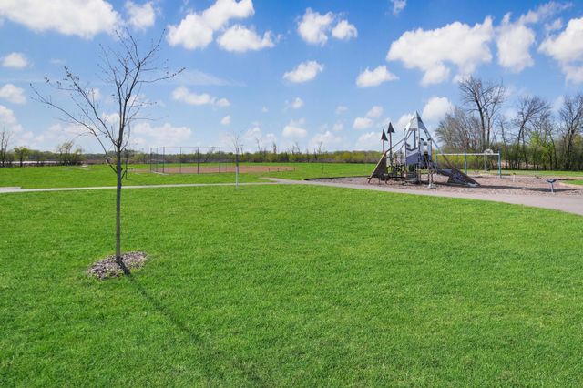7016 Oliver Circle N, Brooklyn Center, MN 55430