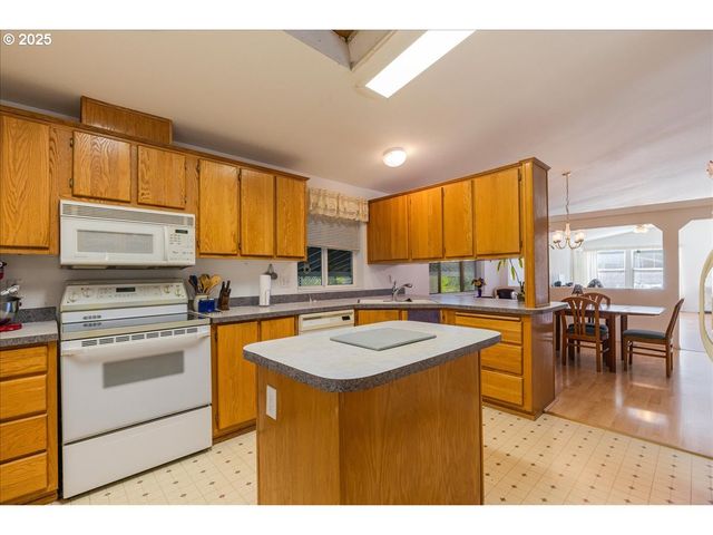 369 GUN CLUB Rd 101, Woodland, WA 98674