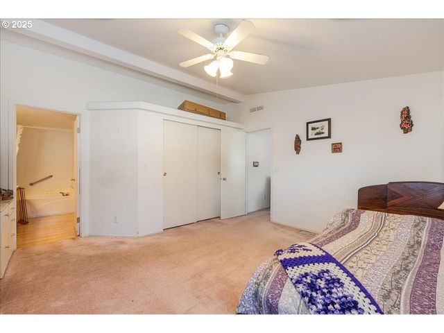 369 GUN CLUB Rd 101, Woodland, WA 98674