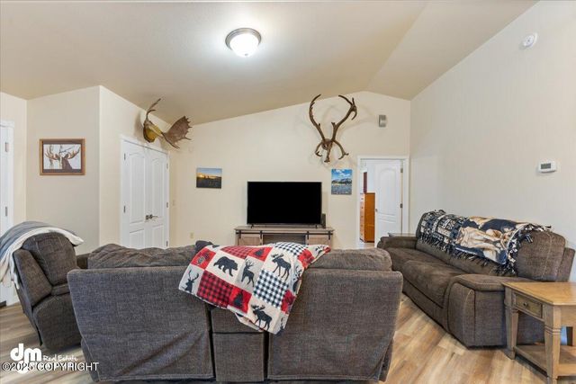 772 S Beaver Lake Road, Big Lake, AK 99623