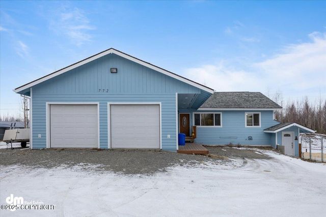 772 S Beaver Lake Road, Big Lake, AK 99623