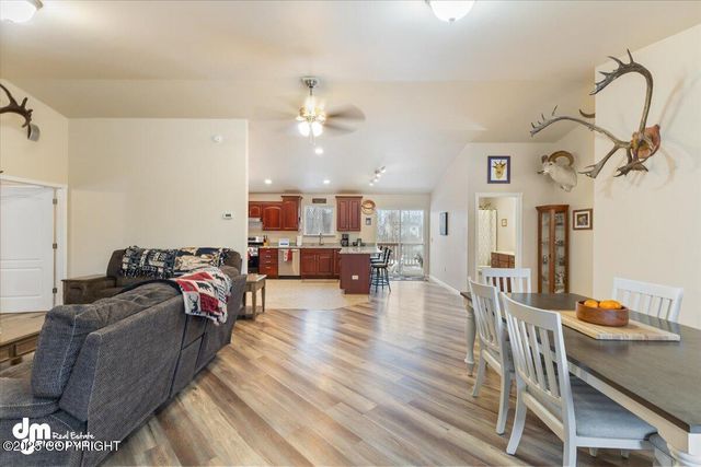 772 S Beaver Lake Road, Big Lake, AK 99623