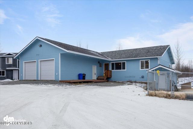 772 S Beaver Lake Road, Big Lake, AK 99623